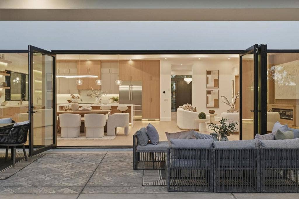 685 Riviera Drive, Los Altos, CA 94024