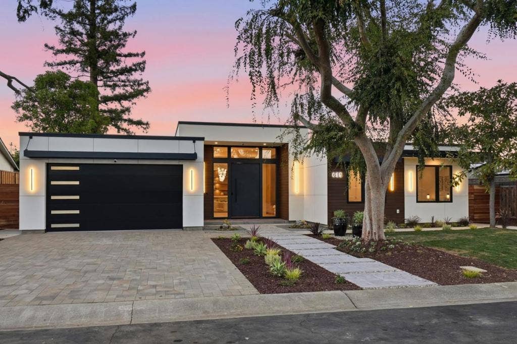 685 Riviera Drive, Los Altos, CA 94024