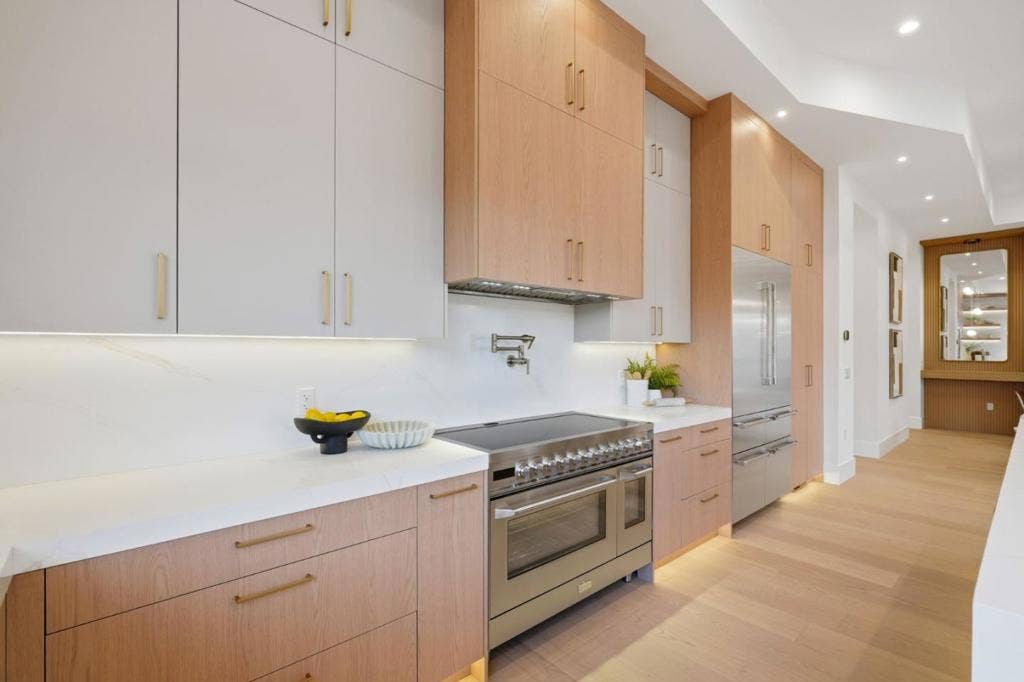 685 Riviera Drive, Los Altos, CA 94024