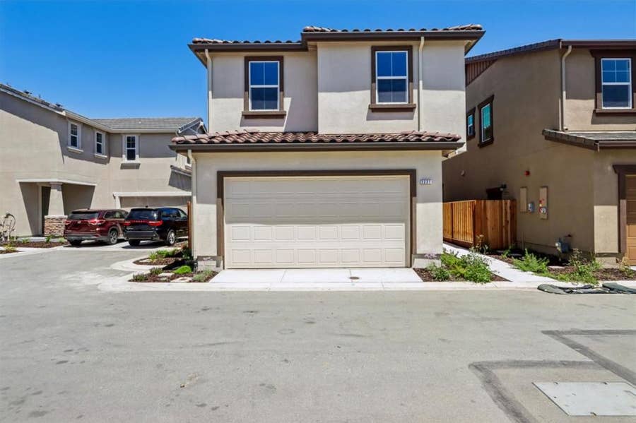 Property photo for 2221 Daisy Drive, Hollister, CA