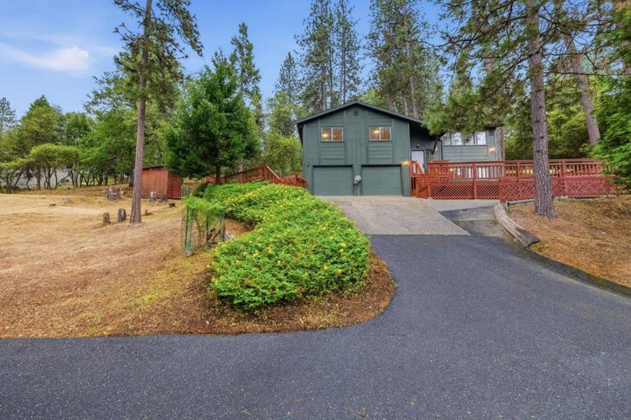 Property photo for 12910 Jackson Mill Drive, Groveland, CA