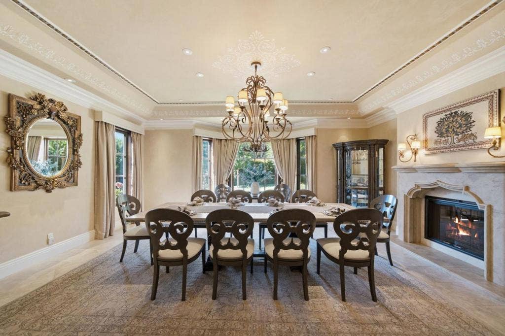 10285 Magdalena Road, Los Altos Hills, CA 94024 10285 Magdalena Road, Los Altos Hills, CA 94024