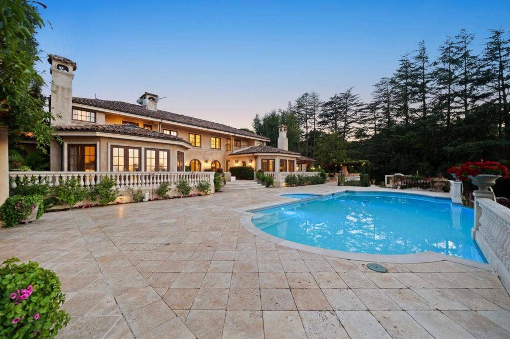 10285 Magdalena Road, Los Altos Hills, CA 94024 10285 Magdalena Road, Los Altos Hills, CA 94024