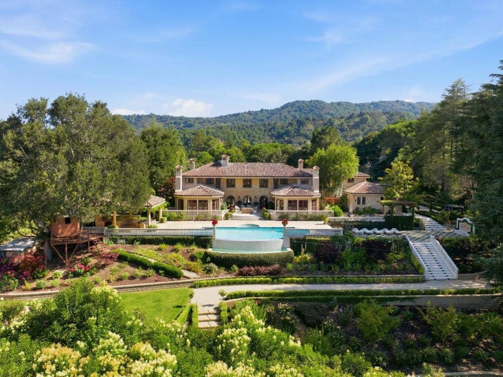 10285 Magdalena Road, Los Altos Hills, CA 94024 10285 Magdalena Road, Los Altos Hills, CA 94024
