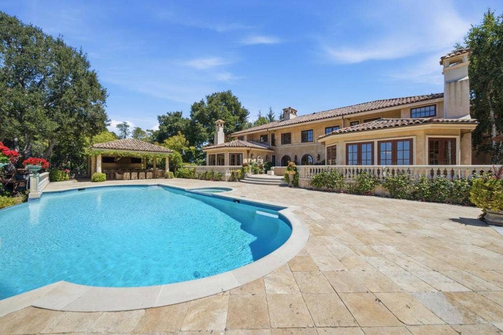 10285 Magdalena Road, Los Altos Hills, CA 94024 10285 Magdalena Road, Los Altos Hills, CA 94024