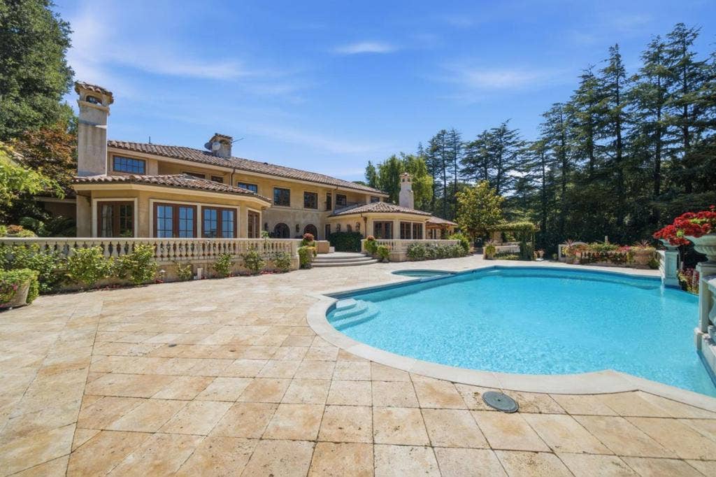 10285 Magdalena Road, Los Altos Hills, CA 94024 10285 Magdalena Road, Los Altos Hills, CA 94024