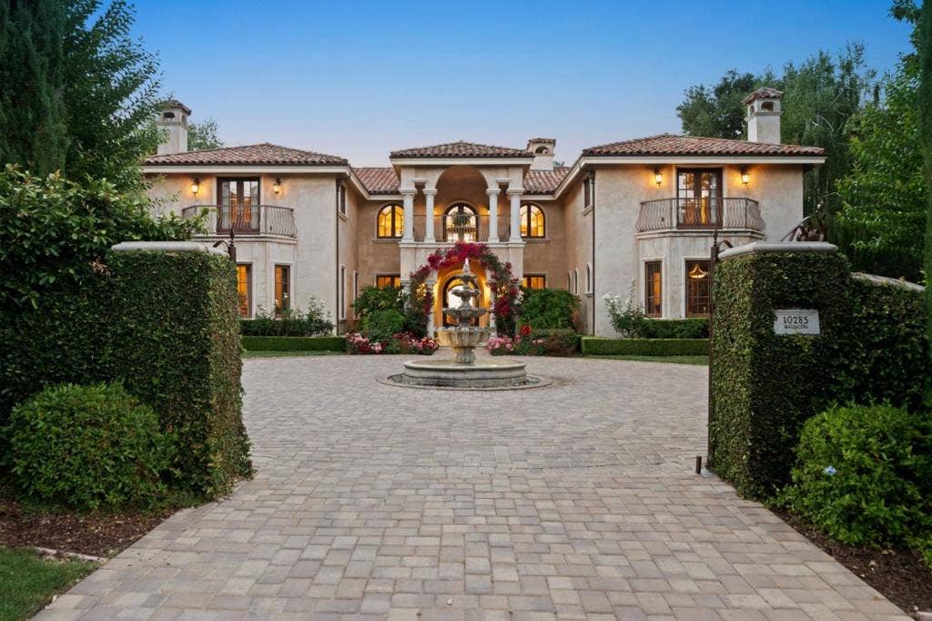 10285 Magdalena Road, Los Altos Hills, CA 94024 10285 Magdalena Road, Los Altos Hills, CA 94024