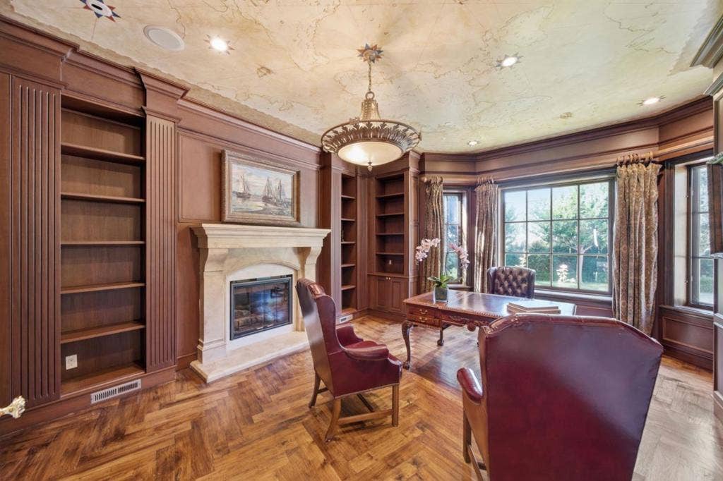 10285 Magdalena Road, Los Altos Hills, CA 94024 10285 Magdalena Road, Los Altos Hills, CA 94024