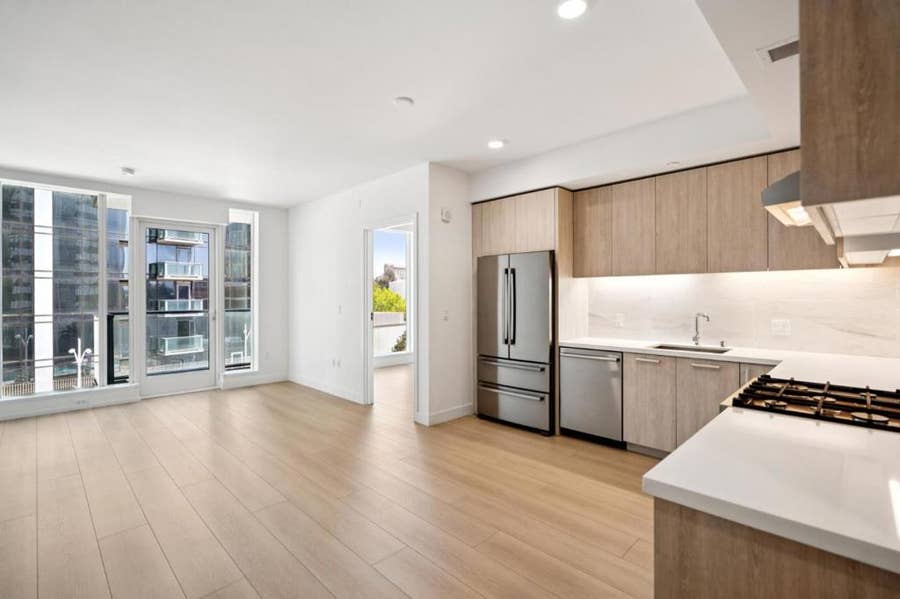 Property photo for 188 W Saint James Street, #11315, San Jose, CA