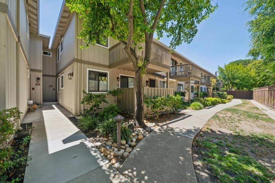 Property photo for 18899 Sara Park Circle, Saratoga, CA