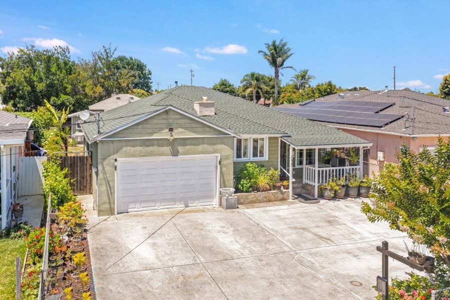 Property photo for 123 Gardenia Way, East Palo Alto, CA