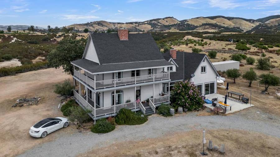 Property photo for 65401 Cross Road, Lockwood, CA