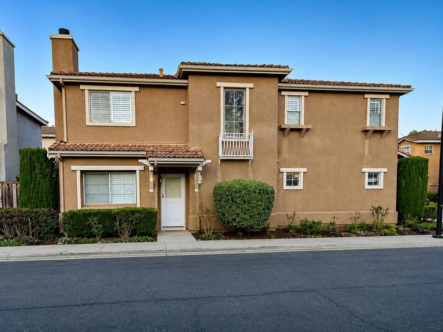 Property photo for 1065 Las Padres Terrace, Union City, CA
