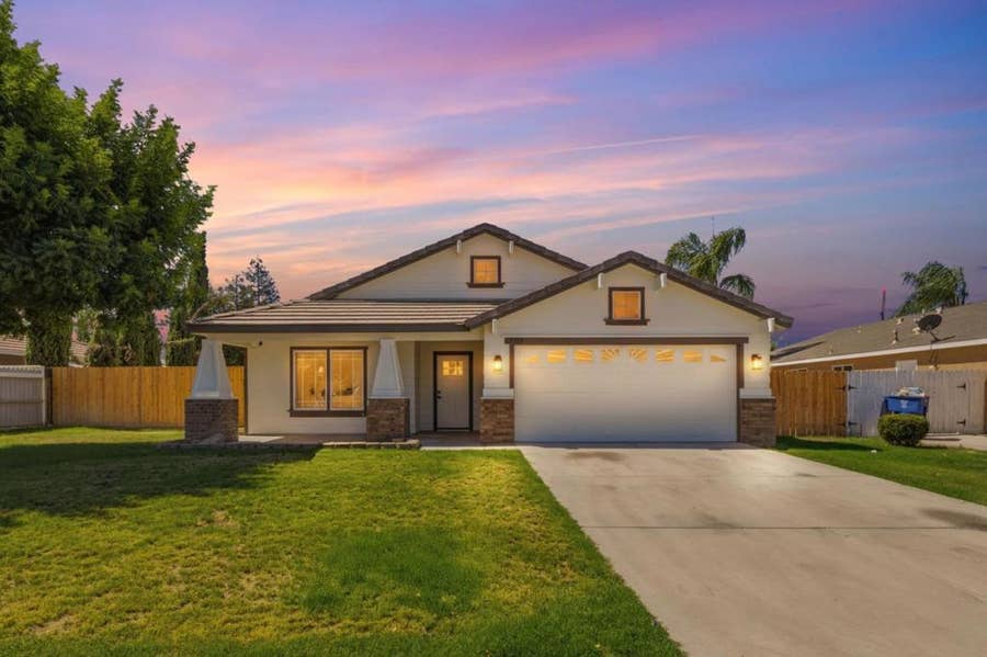 Property photo for 3709 Harris Road, Bakersfield, CA