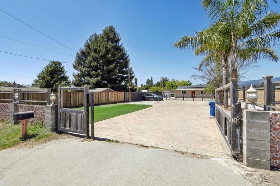 Property photo for 9 Hughes Road, Watsonville, CA