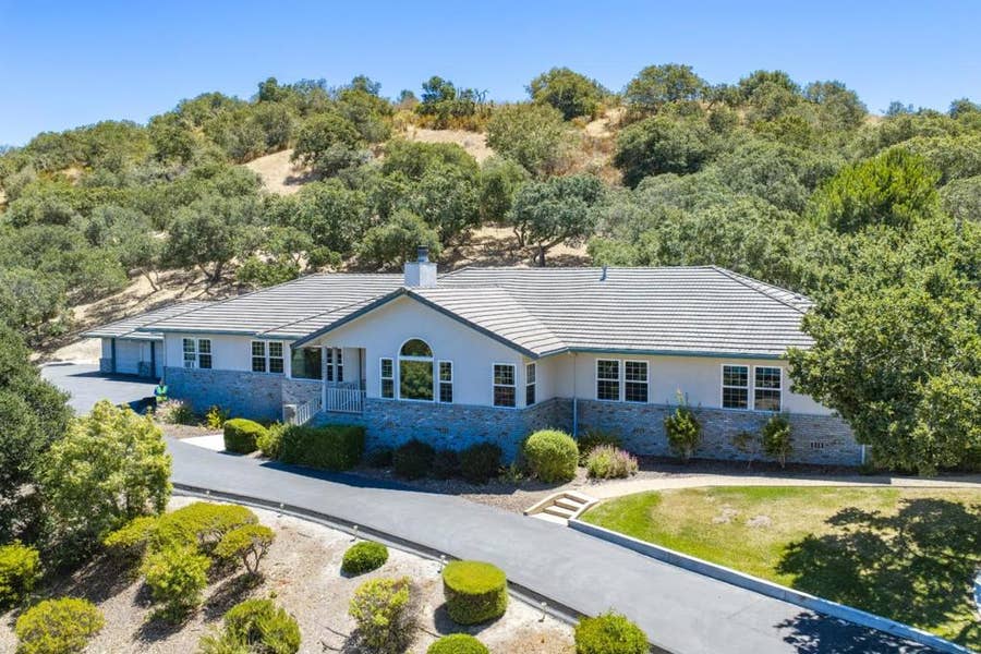 Property photo for 28951 Falcon Ridge, Salinas, CA