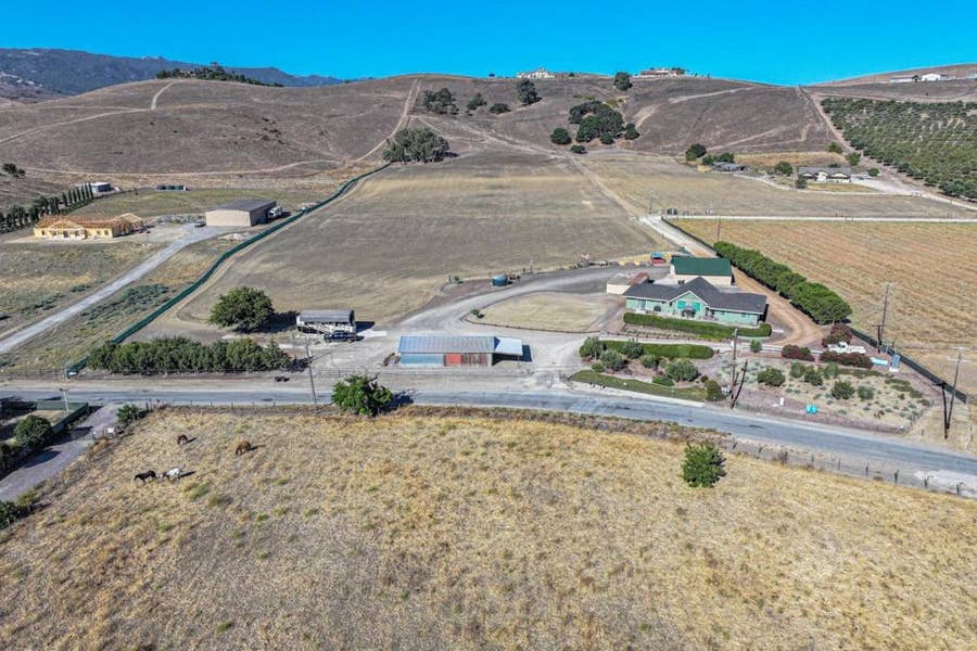 Property photo for 991 Riverside Road, Hollister, CA