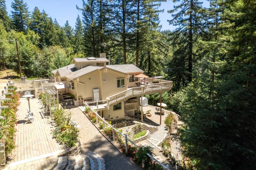 Property photo for 16855 Redwood Lodge Road, Los Gatos, CA