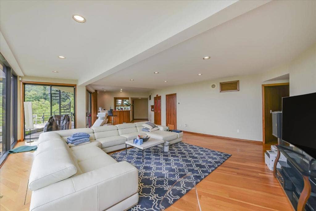 15345 Bohlman Road, Saratoga, CA 95070 15345 Bohlman Road, Saratoga, CA 95070