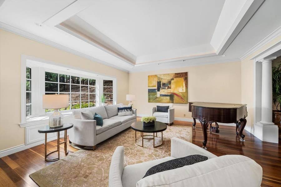 Property photo for 15723 Oak Knoll Drive, Los Gatos, CA