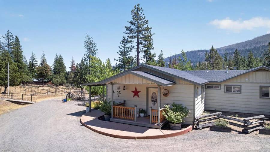 Property photo for 695075 Gold Run Road, Susanville, CA