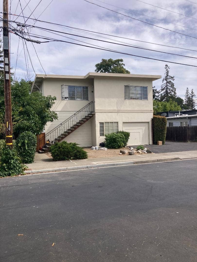 Property photo for 929 Alice Lane, Menlo Park, CA