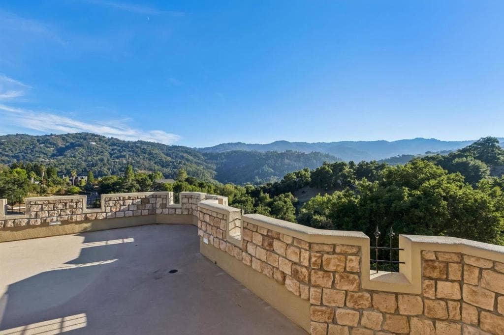 21449 Toll Gate Road, Saratoga, CA 95070