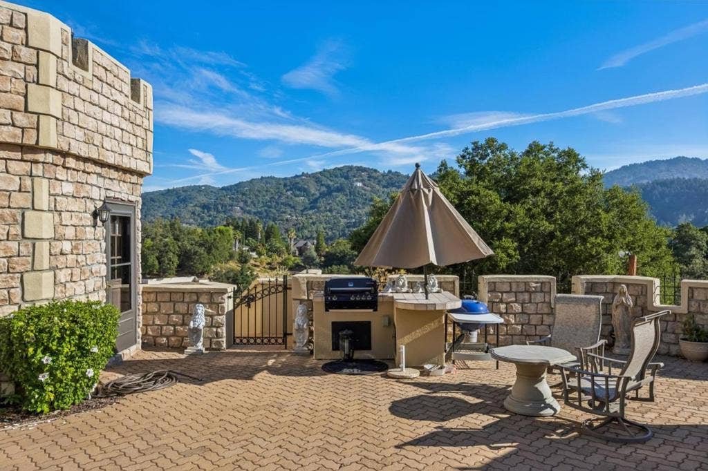 21449 Toll Gate Road, Saratoga, CA 95070