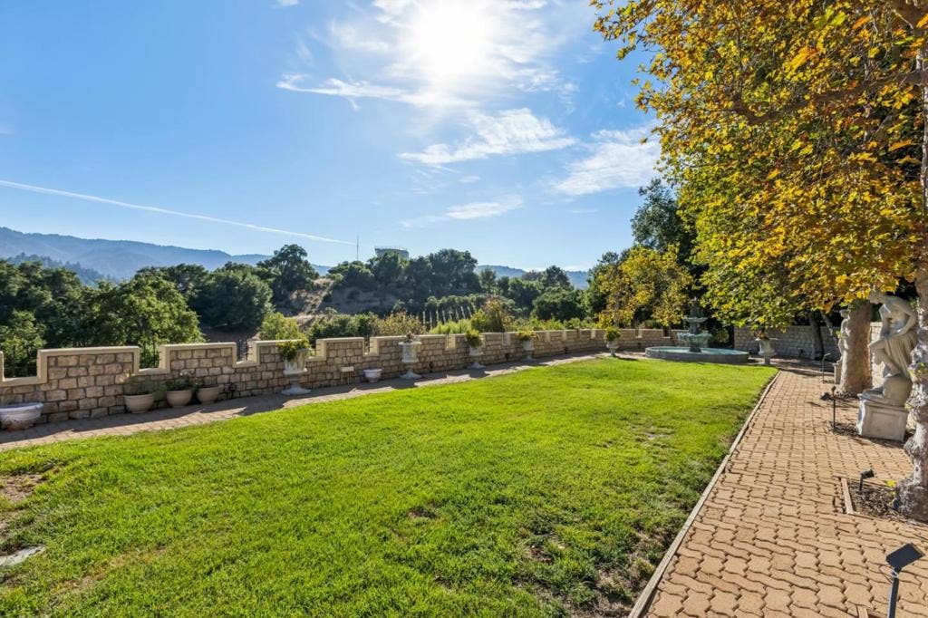21449 Toll Gate Road, Saratoga, CA 95070