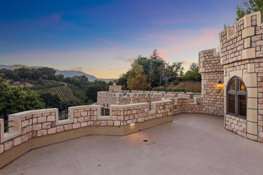 21449 Toll Gate Road, Saratoga, CA 95070