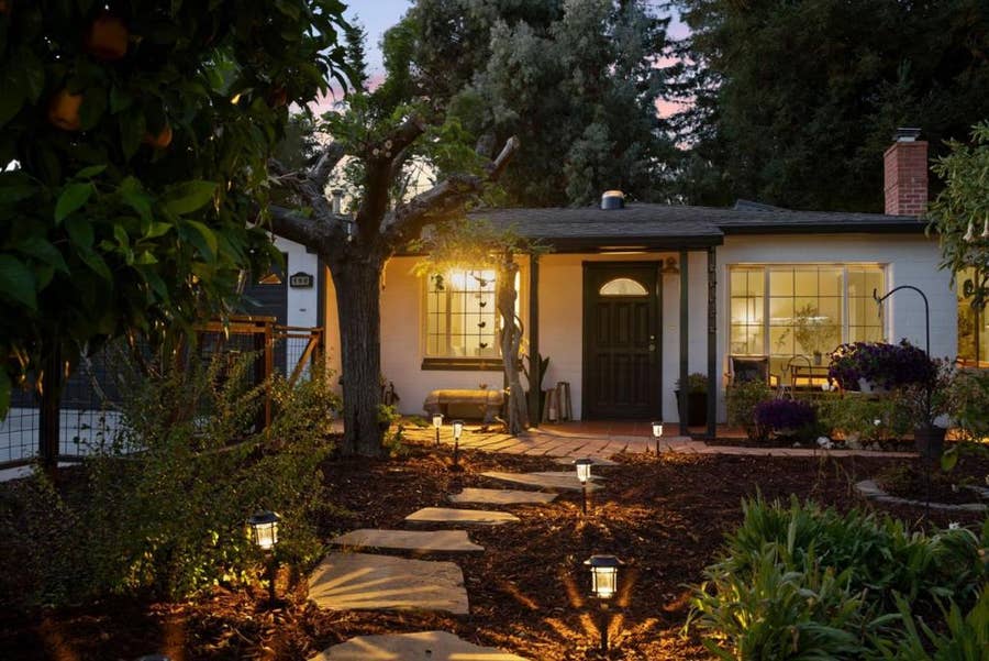 Property photo for 190 E Middlefield Road, Mountain View, CA