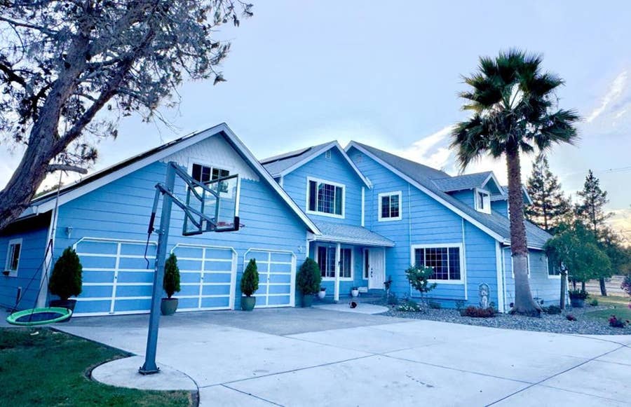 Property photo for 90 Adrian Dr, Hollister, CA