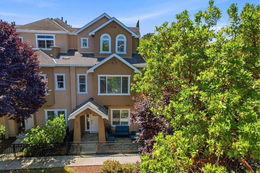 Property photo for 2222 Raspberry Lane, Mountain View, CA