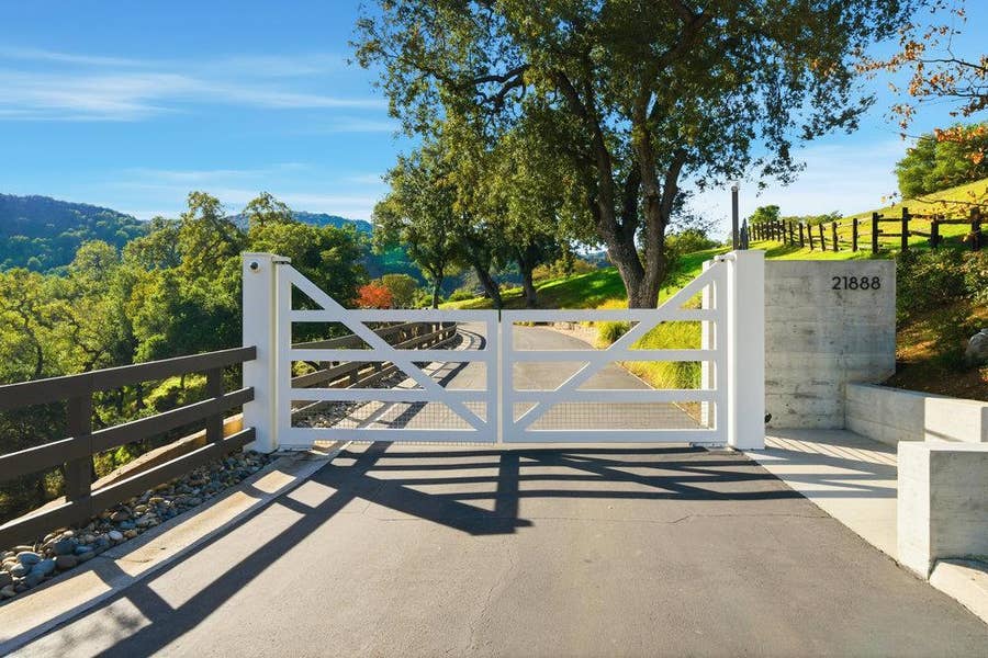 Property photo for 21888 Blue Oaks Place, Los Altos Hills, CA