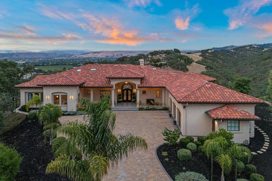 Property photo for 5 Winding Oaks Drive, Pleasanton, CA