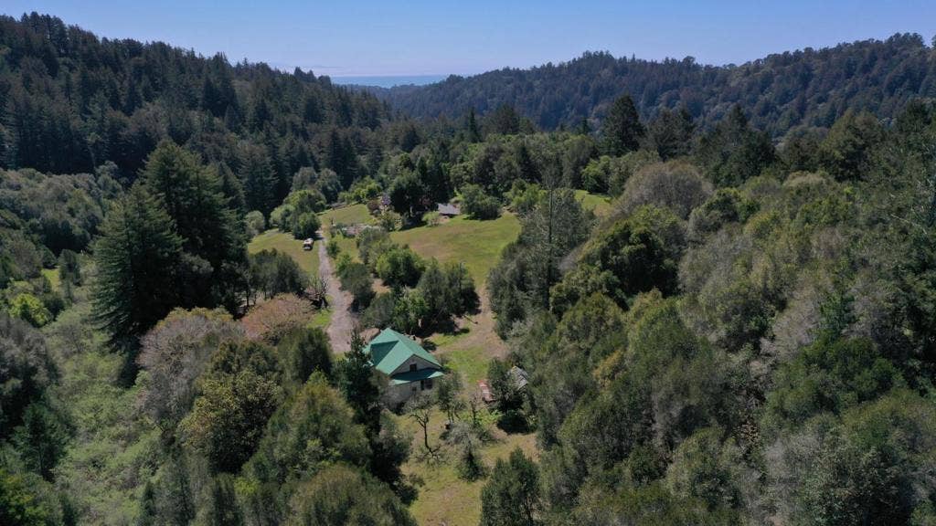 700 Valencia School Road, Aptos, CA 95003 700 Valencia School Road, Aptos, CA 95003