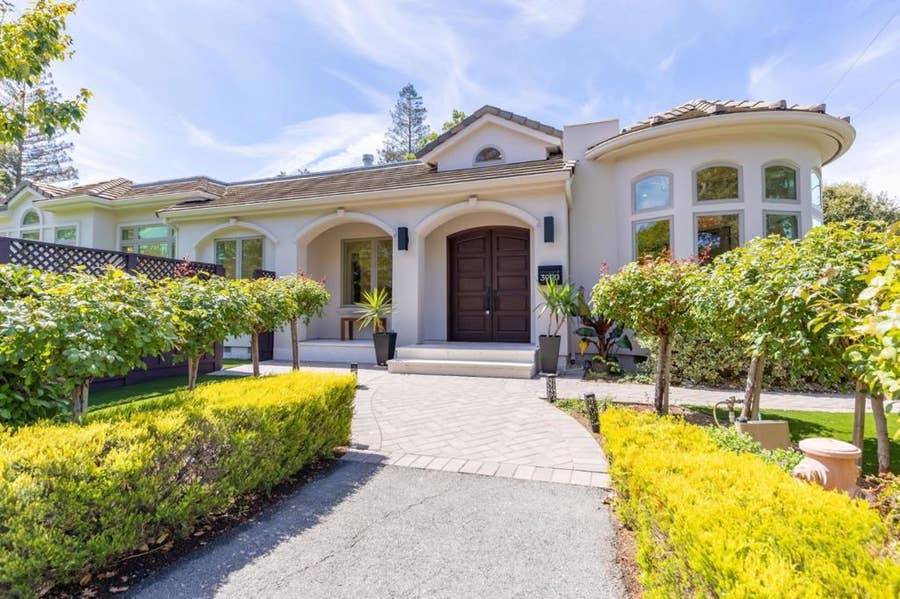 Property photo for 3990 Laguna Avenue, Palo Alto, CA
