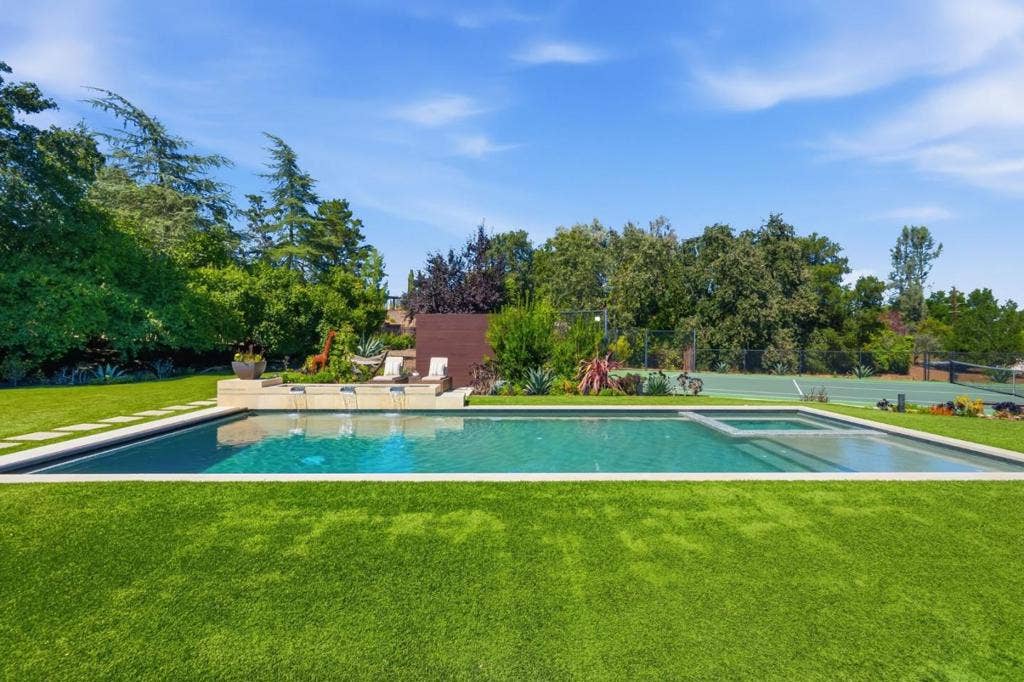 12271 Hilltop Drive, Los Altos Hills, CA 94024