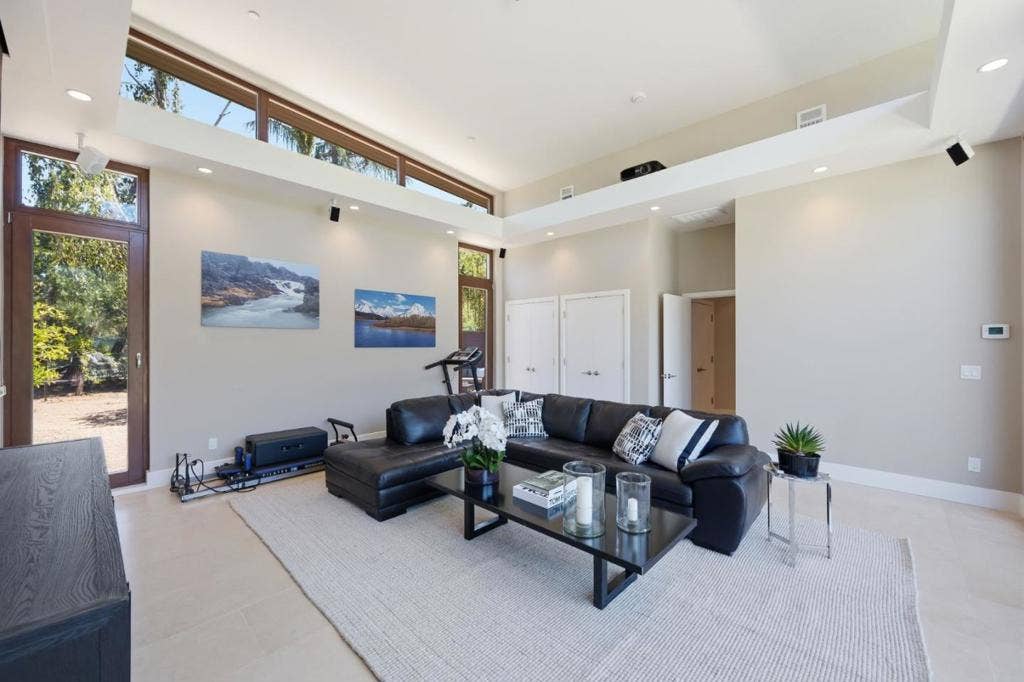 12271 Hilltop Drive, Los Altos Hills, CA 94024