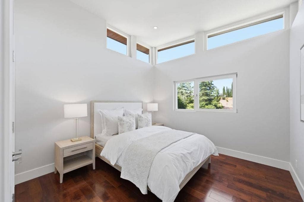 12271 Hilltop Drive, Los Altos Hills, CA 94024
