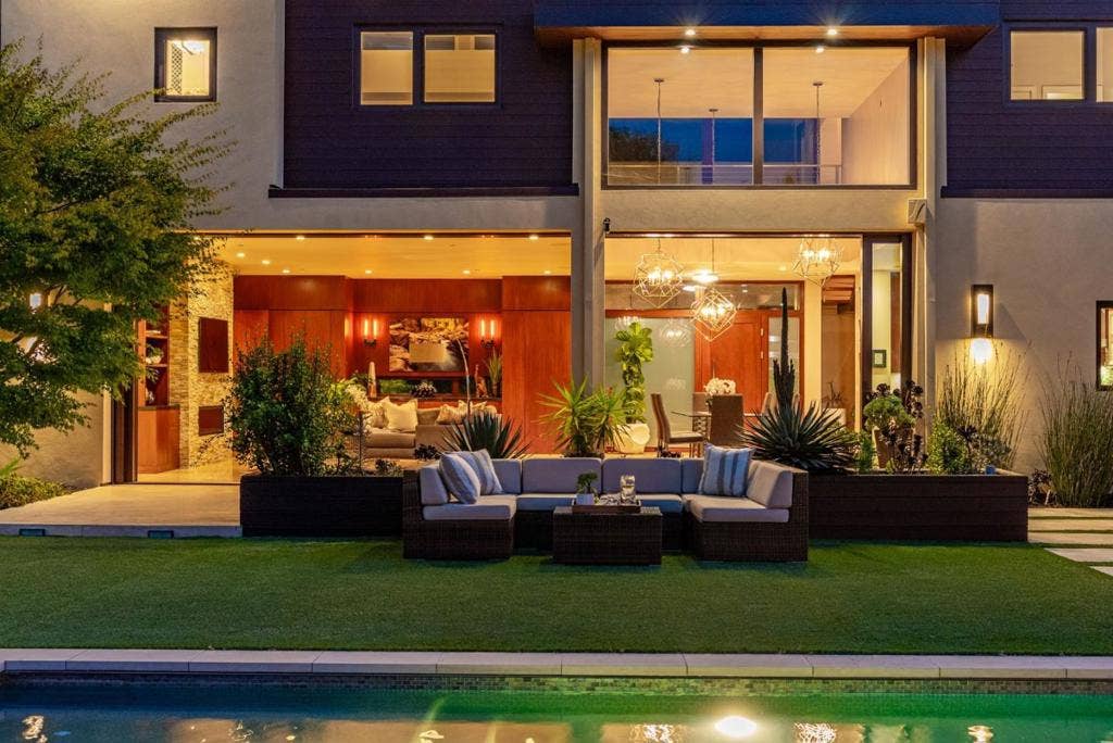 12271 Hilltop Drive, Los Altos Hills, CA 94024