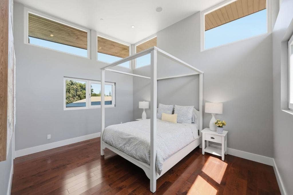 12271 Hilltop Drive, Los Altos Hills, CA 94024