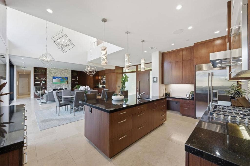 12271 Hilltop Drive, Los Altos Hills, CA 94024