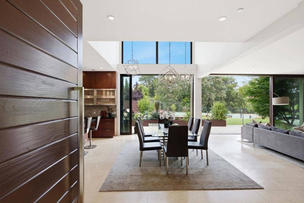 12271 Hilltop Drive, Los Altos Hills, CA 94024