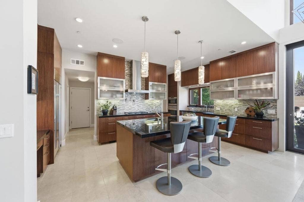12271 Hilltop Drive, Los Altos Hills, CA 94024