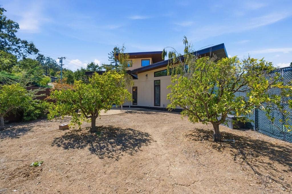 12271 Hilltop Drive, Los Altos Hills, CA 94024