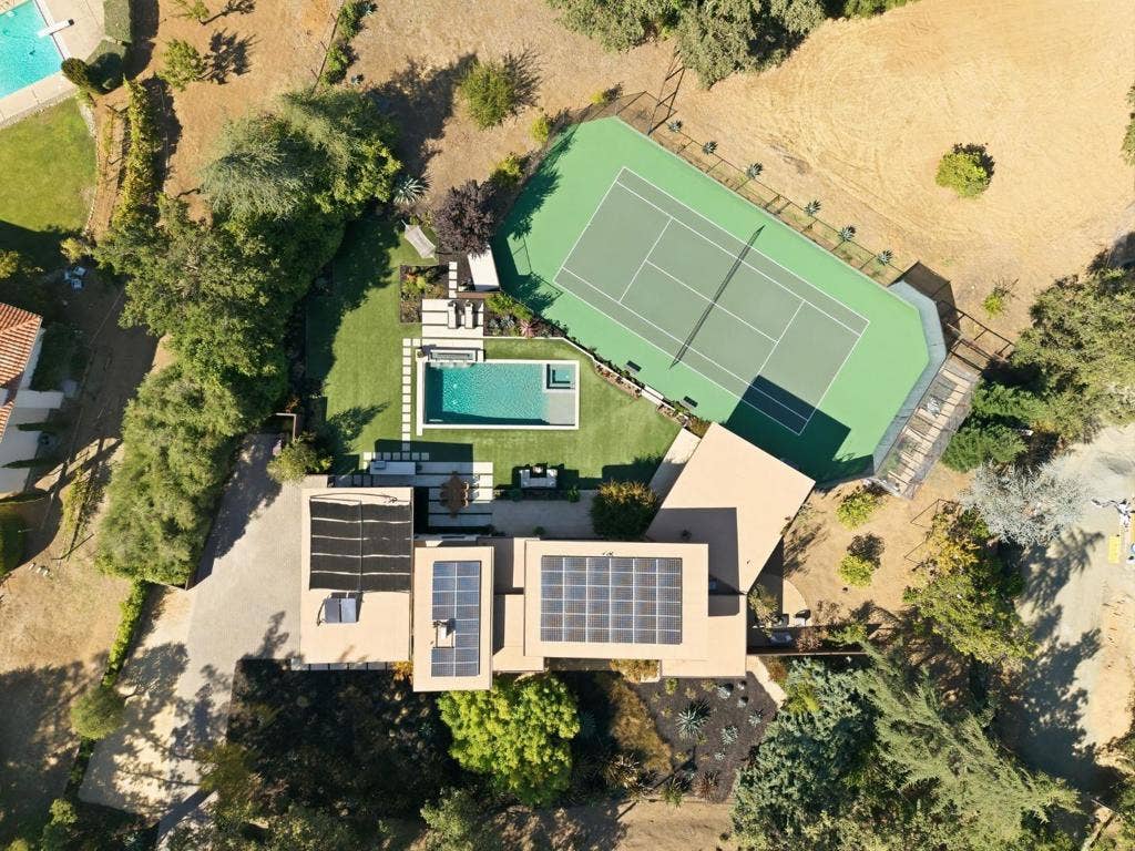 12271 Hilltop Drive, Los Altos Hills, CA 94024