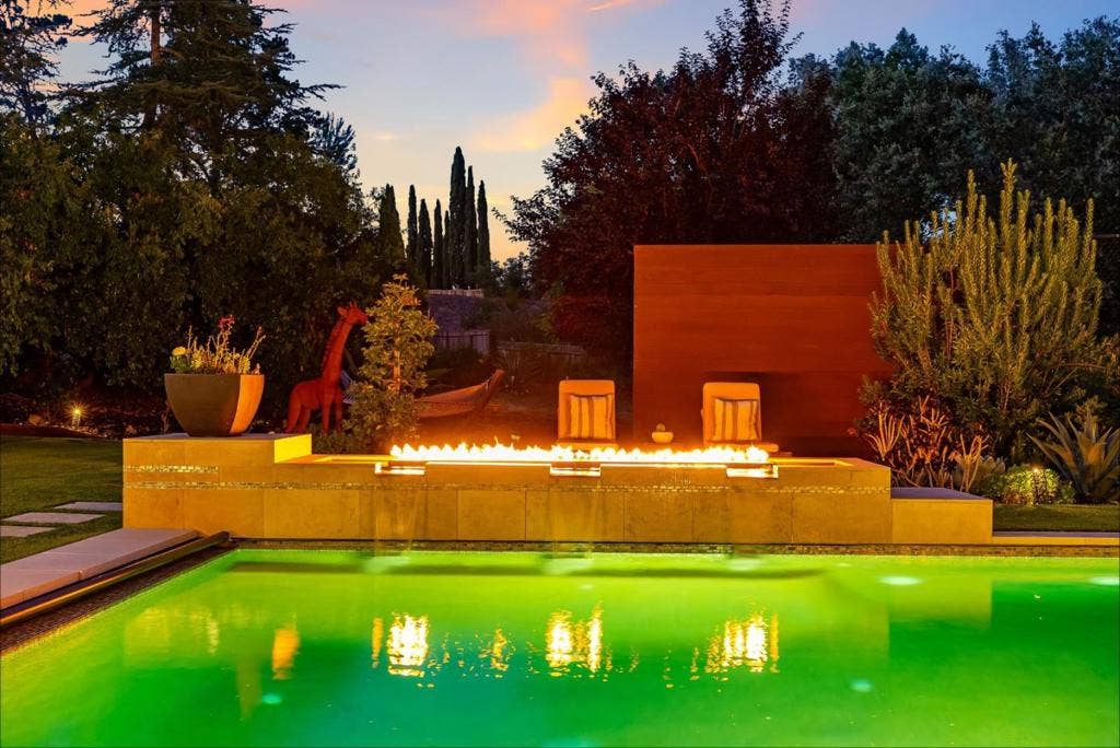 12271 Hilltop Drive, Los Altos Hills, CA 94024