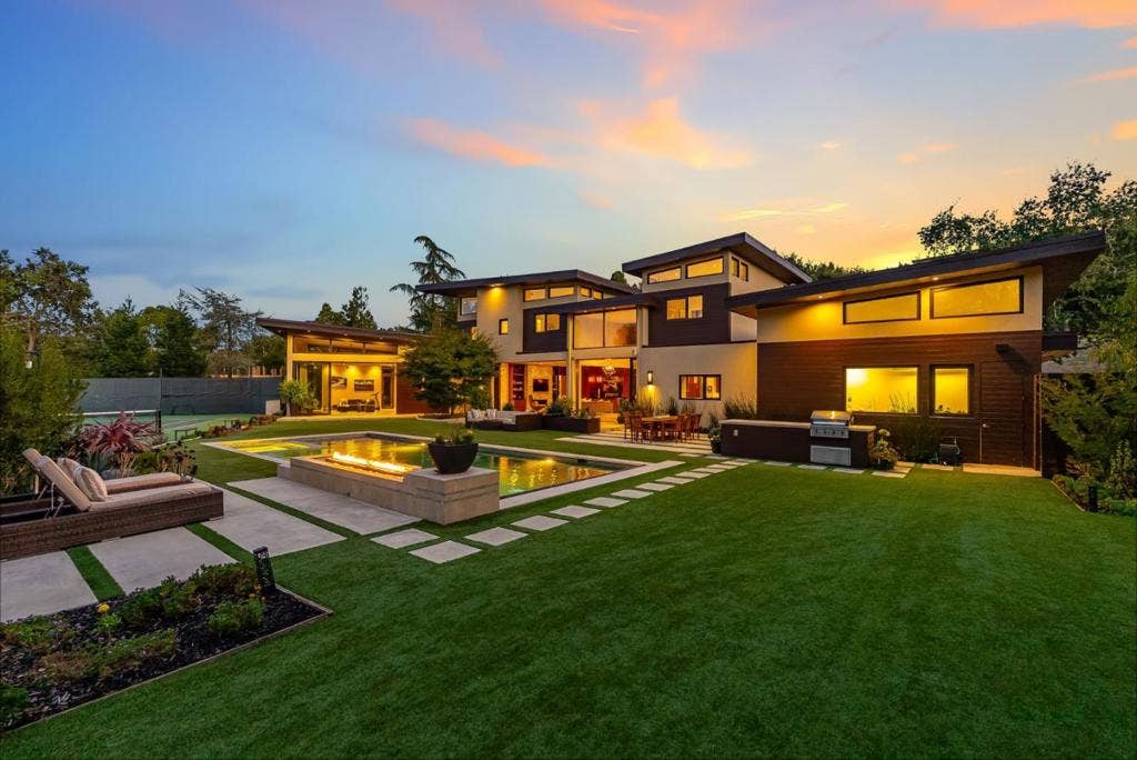12271 Hilltop Drive, Los Altos Hills, CA 94024