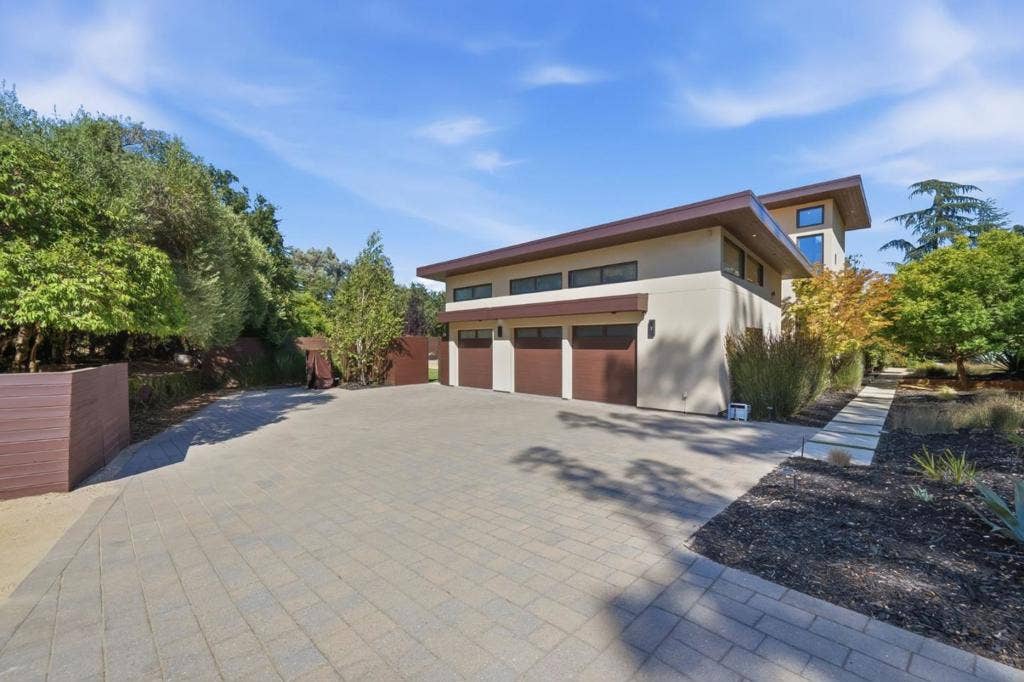 12271 Hilltop Drive, Los Altos Hills, CA 94024